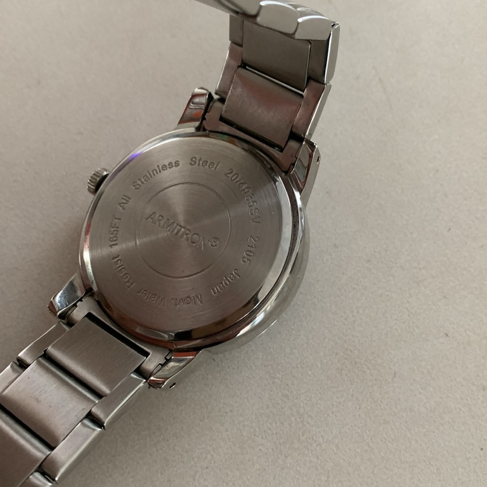 Stainless steel menβs watch - Picture 3 of 9